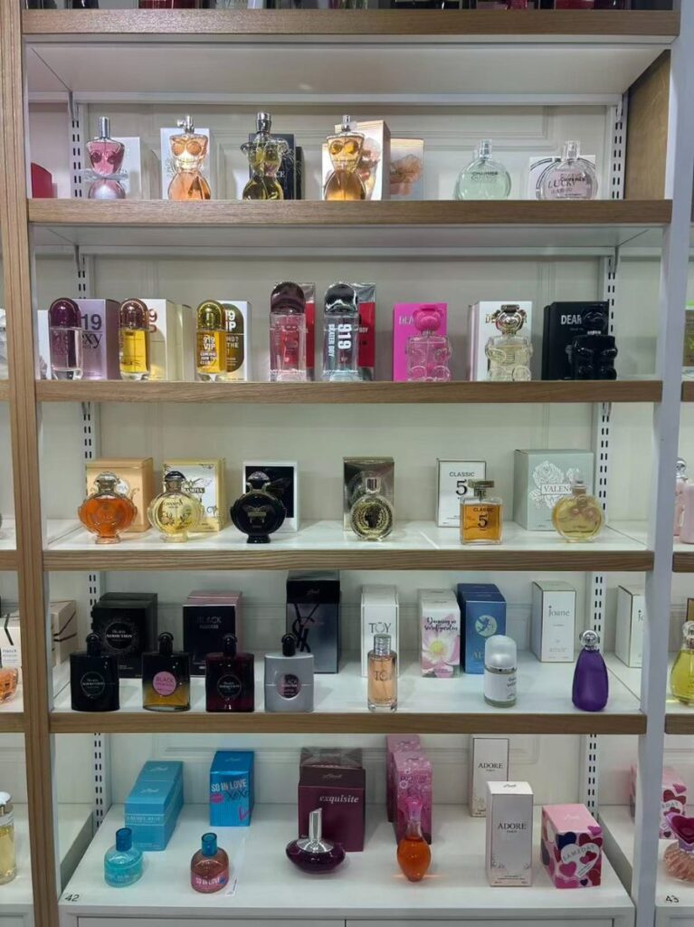 spicy woody fragrance for men